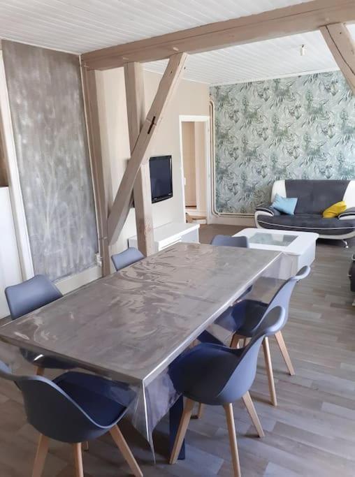 Super Logement En Plein Coeur De La Ville , Chez Tify Brienne le Chateau Bagian luar foto